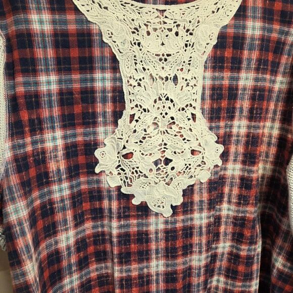 BKE Women's Textured Gray and Cream Cardigan - Picture 6 of 6